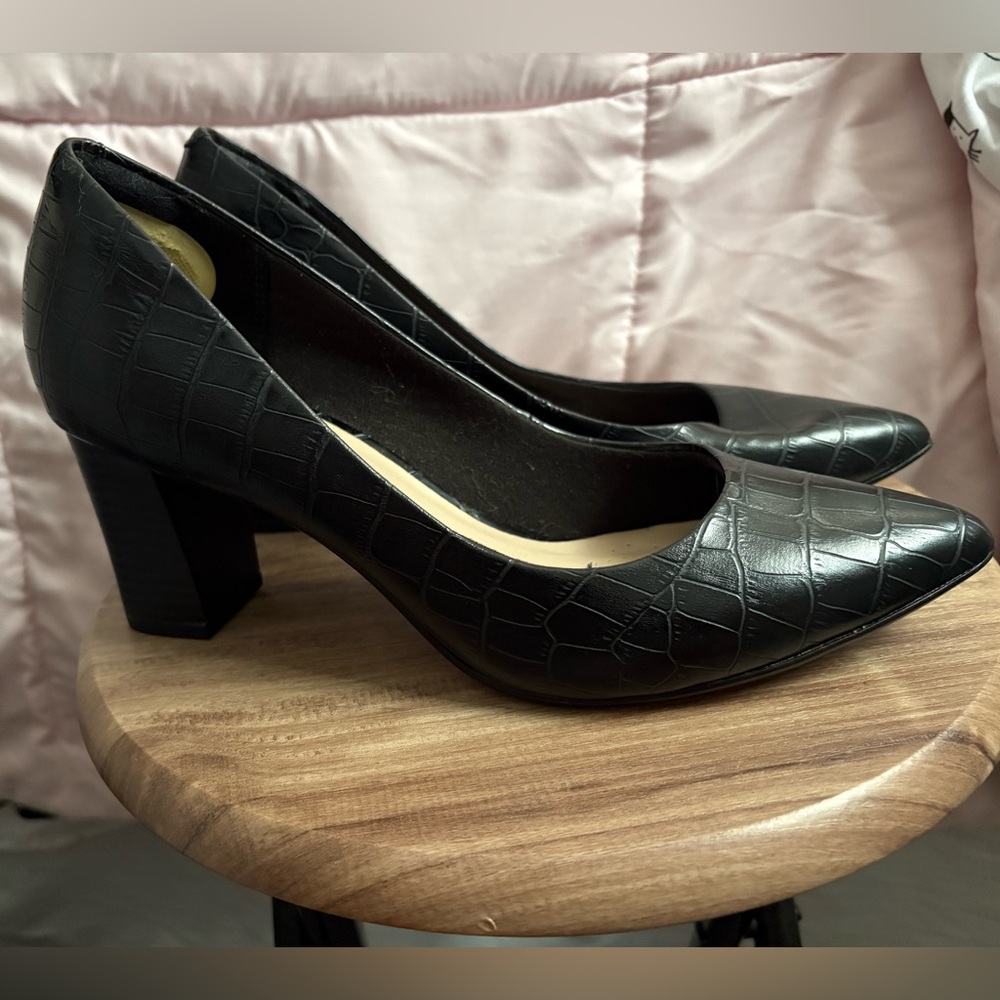 Clarks Black Croc-Patterned Heels - image 3